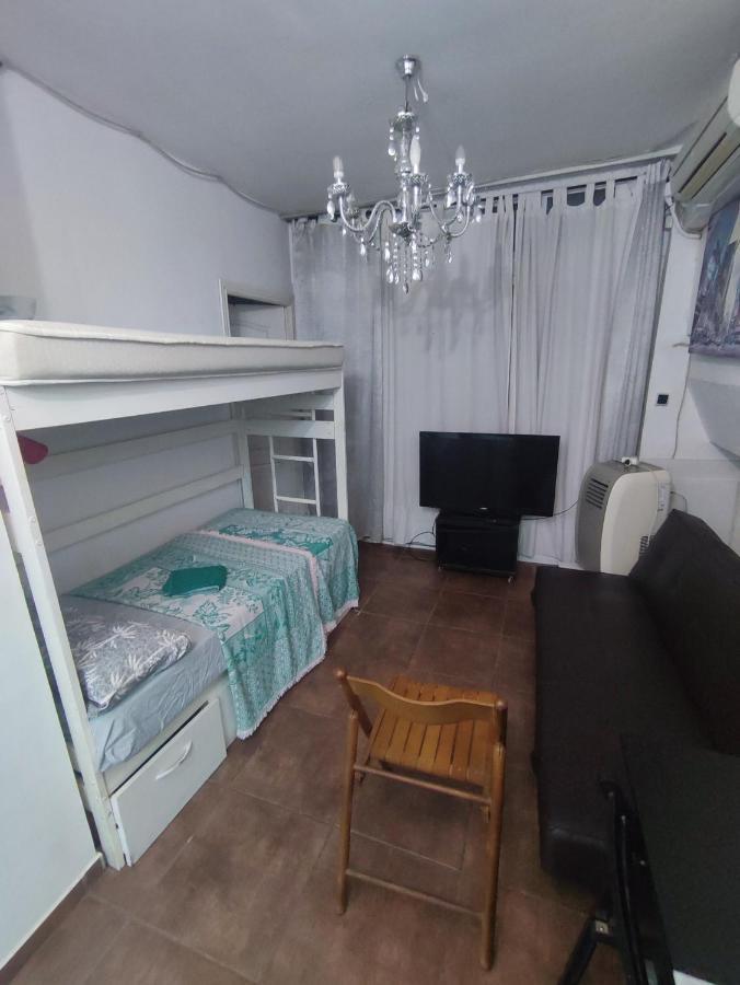 바르셀로나 Nice Flat Within Walking Range To The Beach 아파트 외부 사진