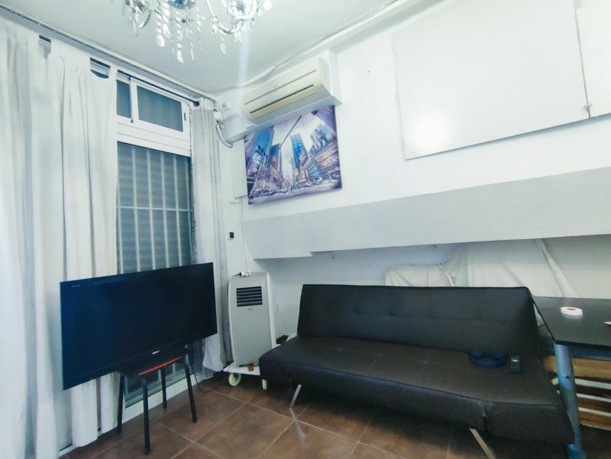 바르셀로나 Nice Flat Within Walking Range To The Beach 아파트 외부 사진