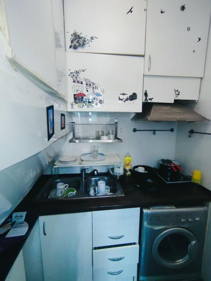 바르셀로나 Nice Flat Within Walking Range To The Beach 아파트 외부 사진